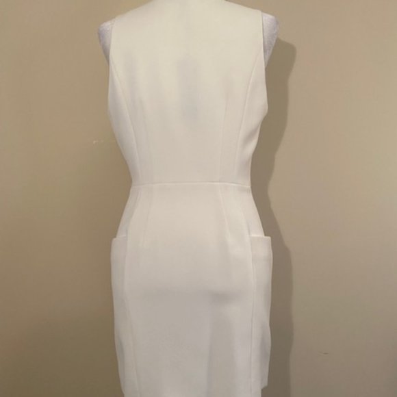 Ivory BCBG MaxAzria Unique Gown - Picture 8 of 11